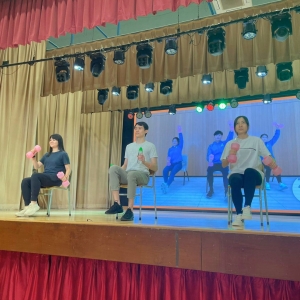 Associate Professor of Practice Dr Tiffany CHOI and Lecturer Ms Joyce TSANG from the S.K. Yee School of Health Sciences, SFU, led 75 physiotherapy students to participate in an elderly healthcare event on 1 Oct 2024.